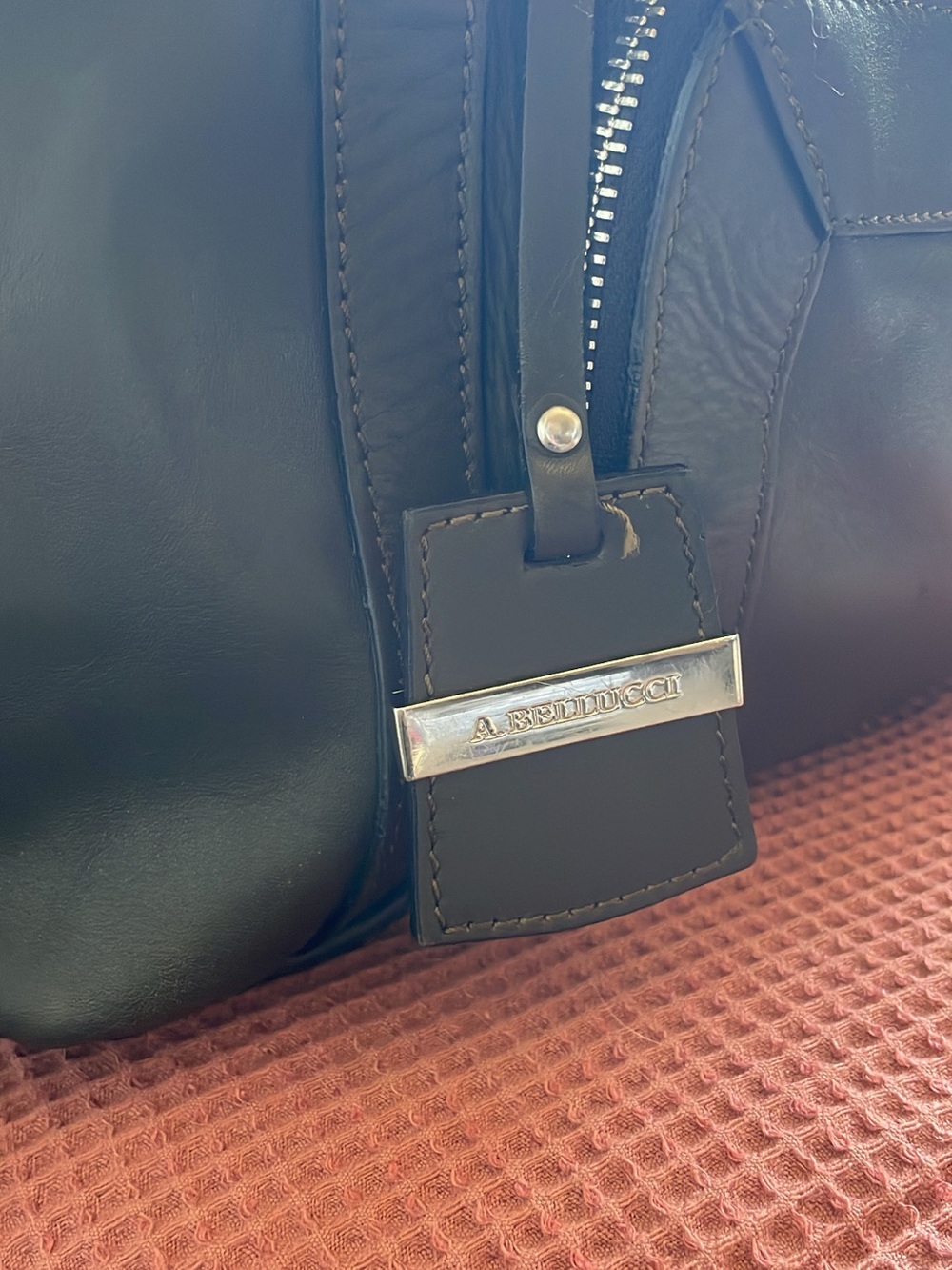 A. Bellucci- Dark Green Leather Bag with removable crossbody strap - Picture 4 of 10